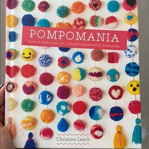 Pompomania book